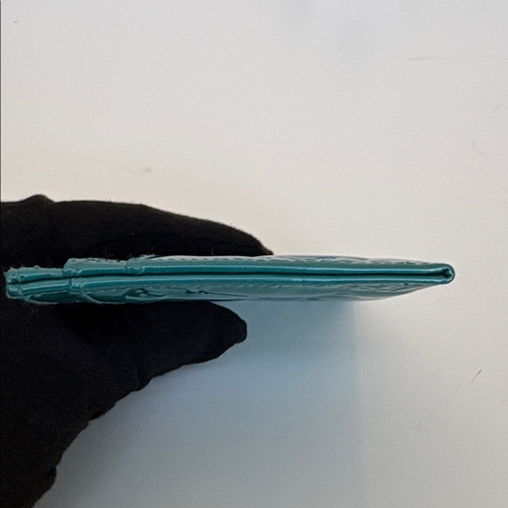 CHANEL Vintage Embossed Card Holder - Picture 4 of 8